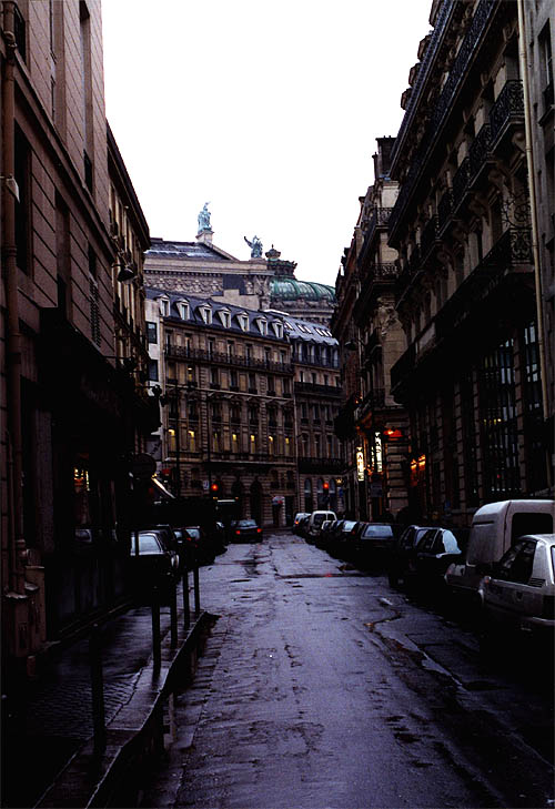 paris-streets5-19-21March-2001